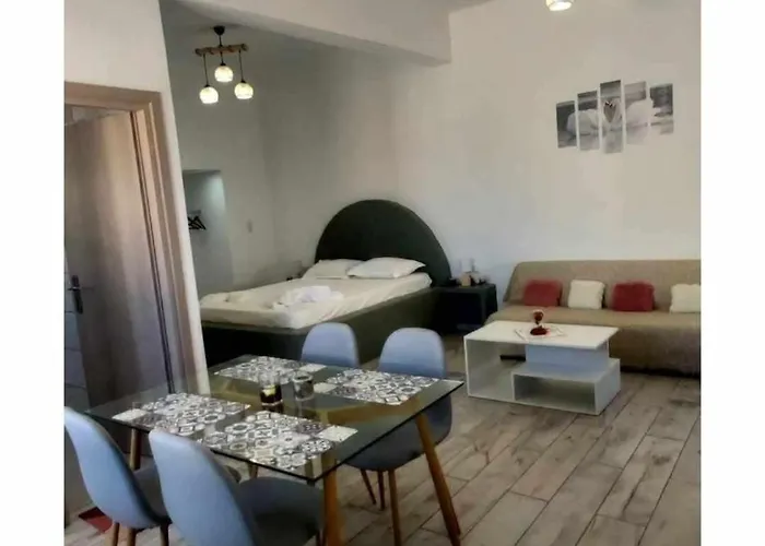 Nikolas Aggelis Rooms